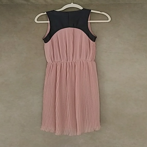 Pleated, faux leather dress - Picture 2 of 5